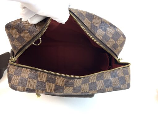 Louis Vuitton Damier Ebene Olav MM Messenger 7