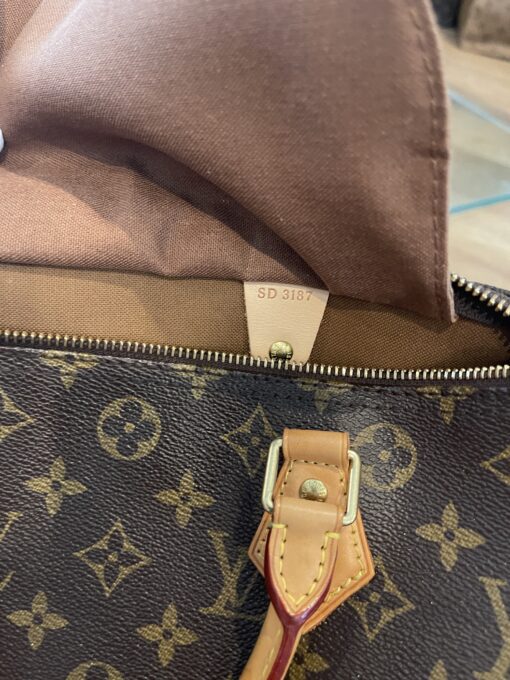 Louis Vuitton Monogram Speedy 30 Handbag 12