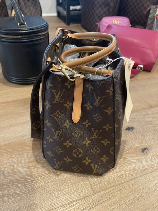 Louis Vuitton Monogram Montaigne MM Satchel or Shoulder Bag - Image 8