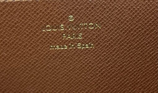 Louis Vuitton Monogram Canvas Zippy Wallet - Image 5