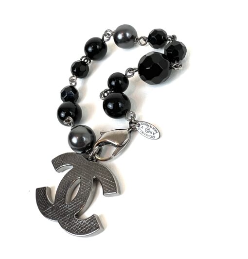 CHANEL Black Silver Beaded Metal Faux Pearls CC Bracelet - Image 3