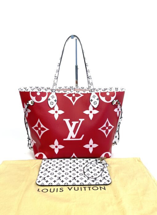 Louis Vuitton Monogram Giant Neverfull MM Rouge with Pouch - Image 4