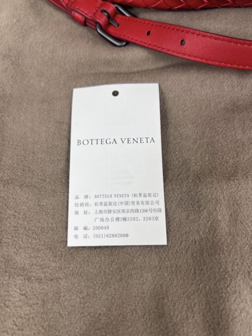 BOTTEGA VENETA Vesuvio Intrecciato Woven Red Nappa Leather Bucket Bag - Image 24