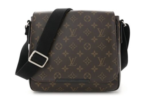 Bundle Louis Vuitton District PM Monogram and Marc J The Tote Medium Camel