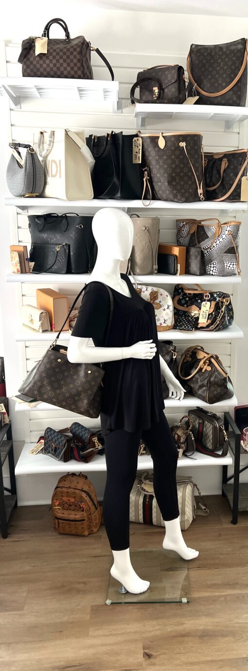 Louis Vuitton Monogram Montaigne MM Satchel or Shoulder Bag - Image 2