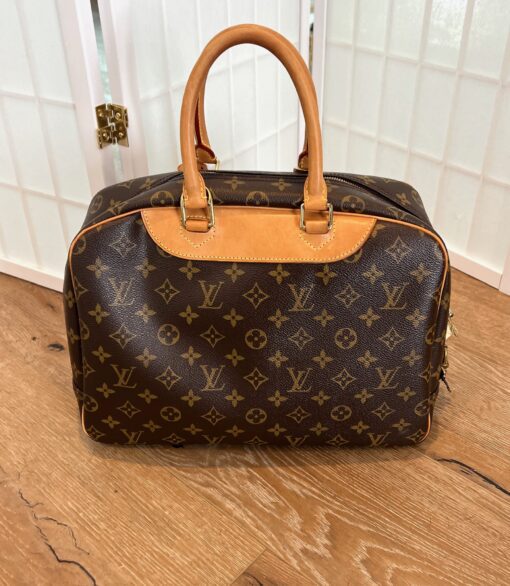 Louis Vuitton Monogram Deauville Satchel - Image 4
