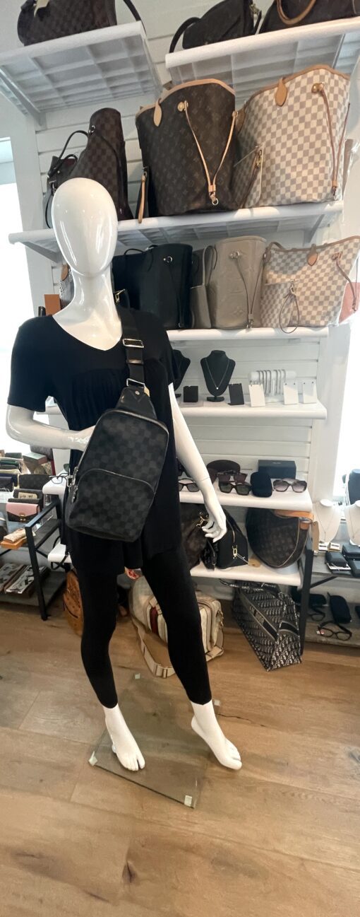 LOUIS VUITTON Damier Graphite Avenue Sling Bag - Image 3