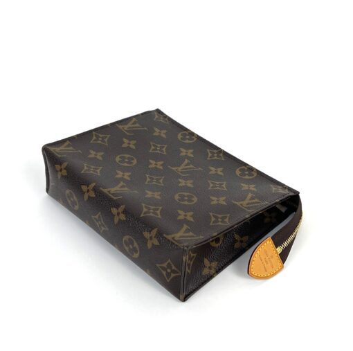 Louis Vuitton Toiletry 19 Monogram Cosmetic Bag - Image 7