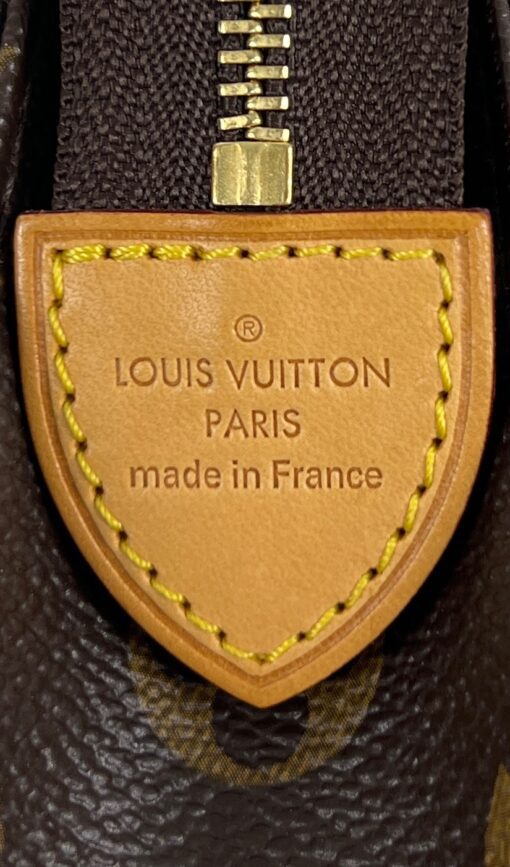 Louis Vuitton Toiletry 19 Monogram Cosmetic Bag - Image 12