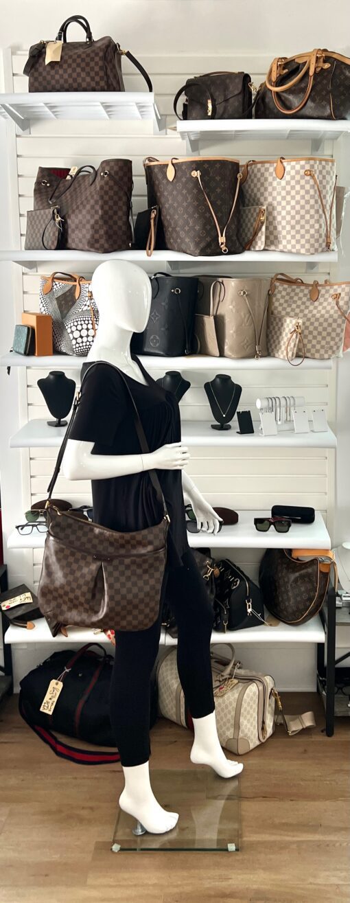 Louis Vuitton Ebene Bloomsbury GM Crossbody - Image 2