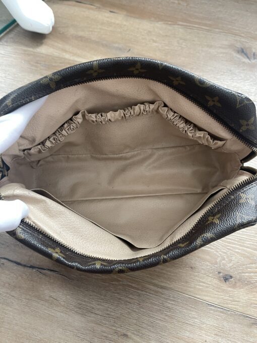 BUNDLE : Louis Vuitton Vintage Monogram Trousse 28 and Trousse 23 Cosmetic Bag - Image 10