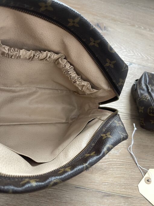 BUNDLE : Louis Vuitton Vintage Monogram Trousse 28 and Trousse 23 Cosmetic Bag - Image 11