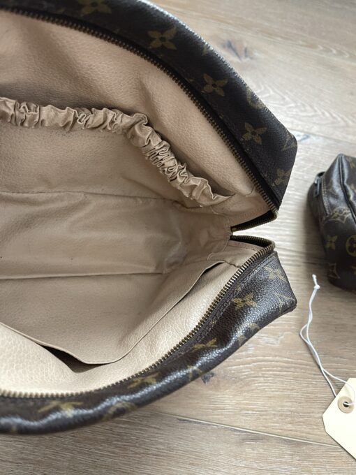 BUNDLE : Louis Vuitton Vintage Monogram Trousse 28 and Trousse 23 Cosmetic Bag - Image 12