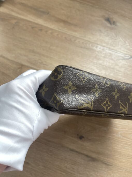 BUNDLE : Louis Vuitton Vintage Monogram Trousse 28 and Trousse 23 Cosmetic Bag - Image 28