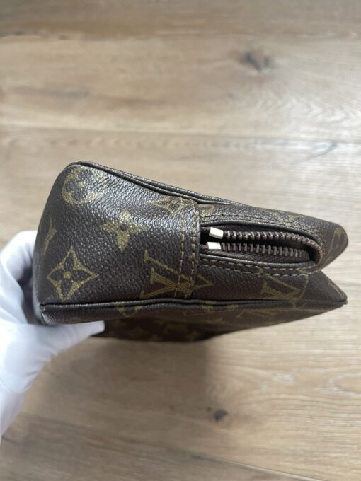BUNDLE : Louis Vuitton Vintage Monogram Trousse 28 and Trousse 23 Cosmetic Bag - Image 24