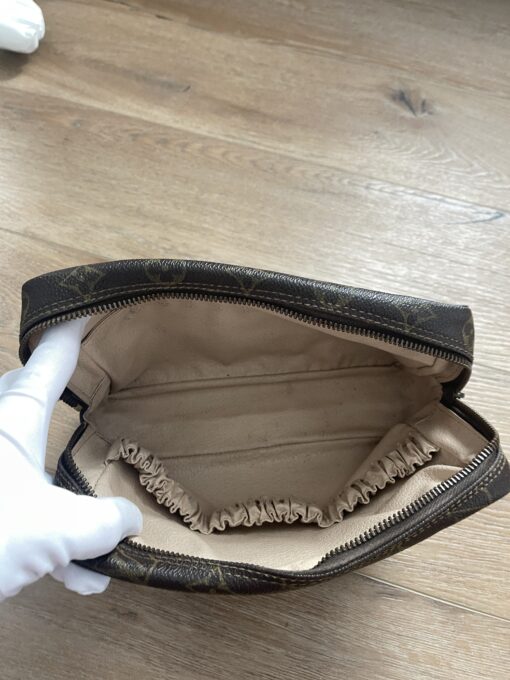 BUNDLE : Louis Vuitton Vintage Monogram Trousse 28 and Trousse 23 Cosmetic Bag - Image 22