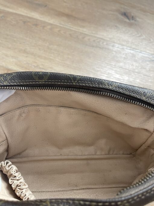 BUNDLE : Louis Vuitton Vintage Monogram Trousse 28 and Trousse 23 Cosmetic Bag - Image 20