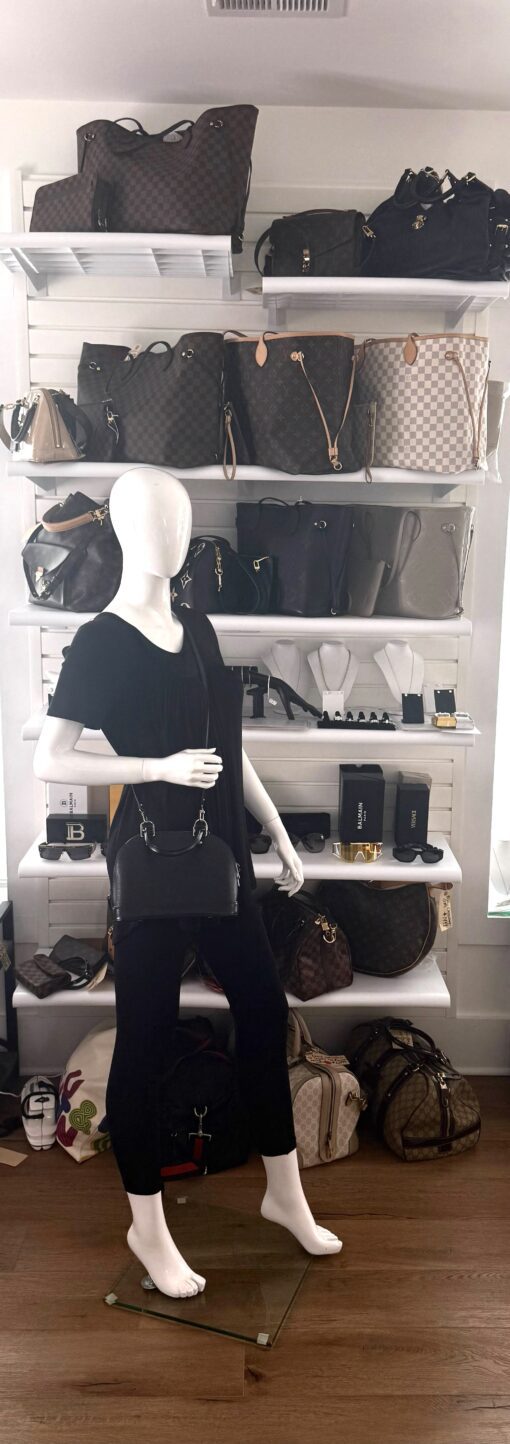 Louis Vuitton Alma BB Black Epi leather Crossbody - Image 3