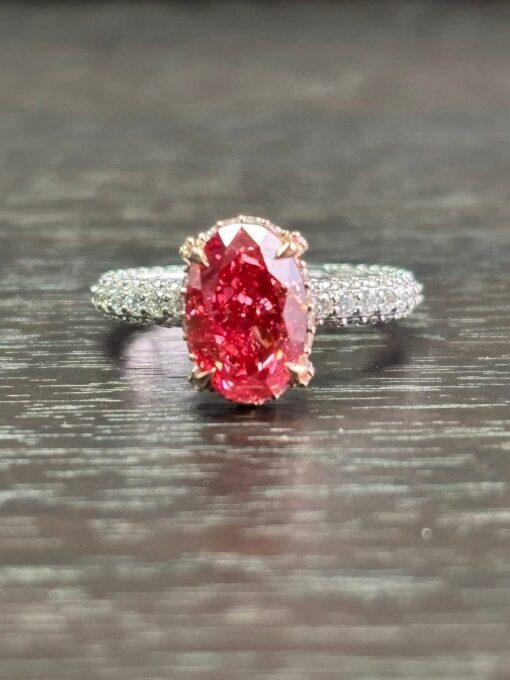 New Vivid Pink Oval Cut 4.62 Carat VS1 Lab Diamond IGI Certified 14k White Gold