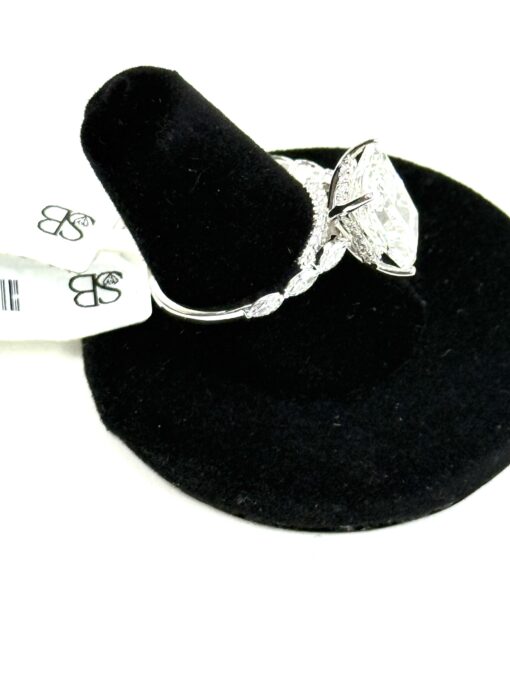 Brand new 5.5 Carat Radiant Lab Diamond G VS1 In 14k White Gold - Image 6