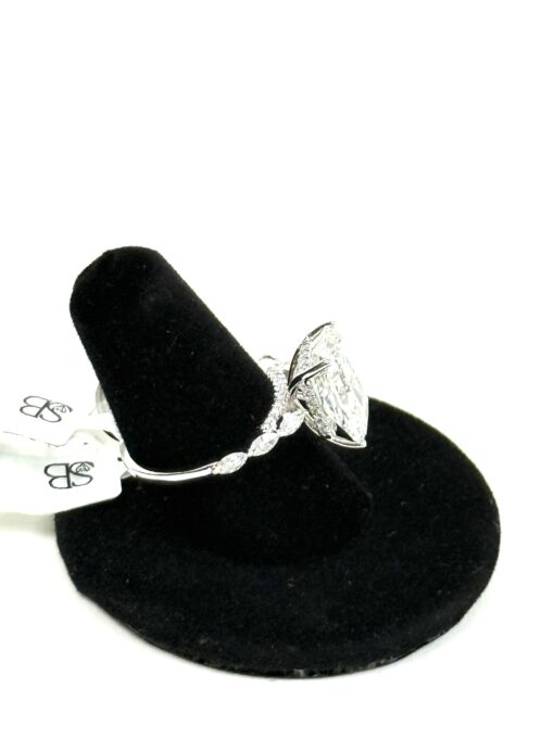 Brand new 5.5 Carat Radiant Lab Diamond G VS1 In 14k White Gold - Image 5
