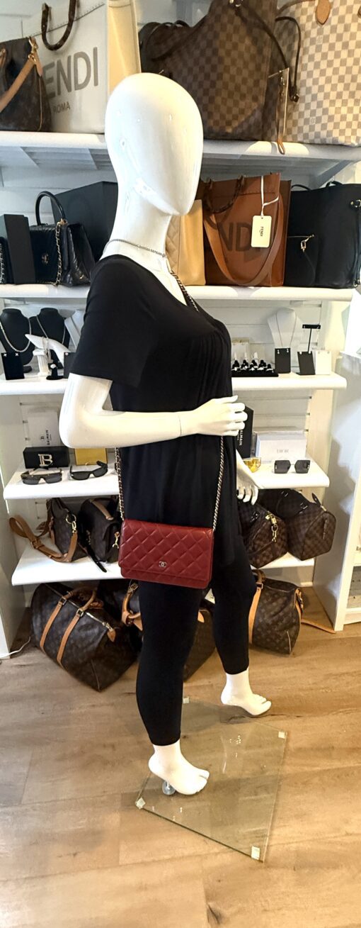 Chanel Red Lambskin Classic Quilted Wallet On Chain Silver - Image 2
