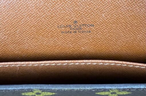 LOUIS VUITTON  Monogram Pochette Chaillot 26 - Image 5