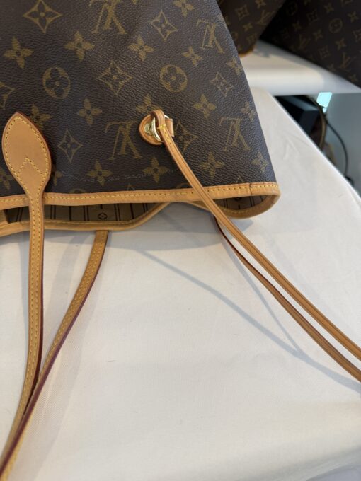 Louis Vuitton Monogram Neverfull GM Tan Interior - Image 24
