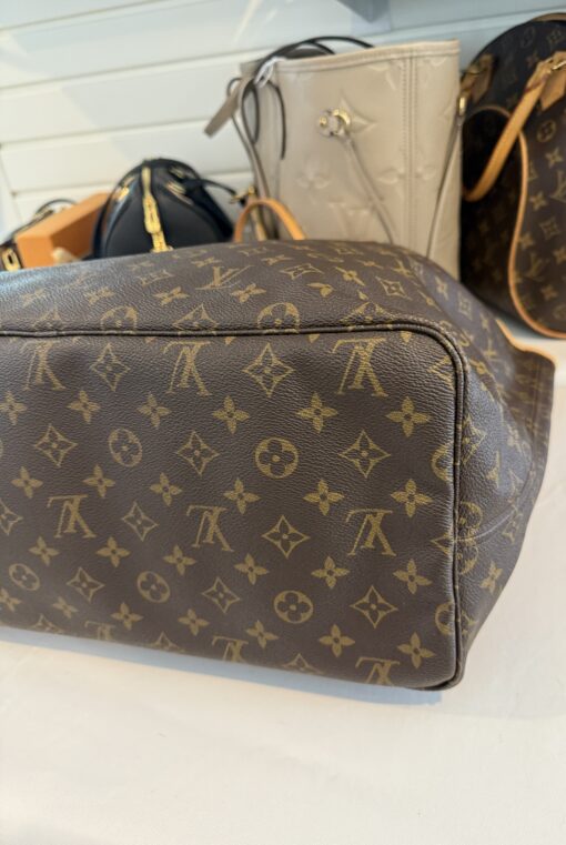 Louis Vuitton Monogram Neverfull GM Tan Interior - Image 17