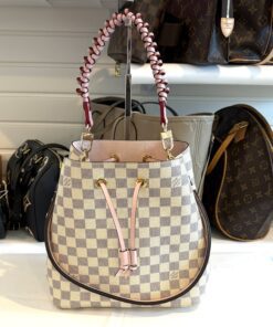 Louis Vuitton Neo Noe Azur with Rose Ballerine