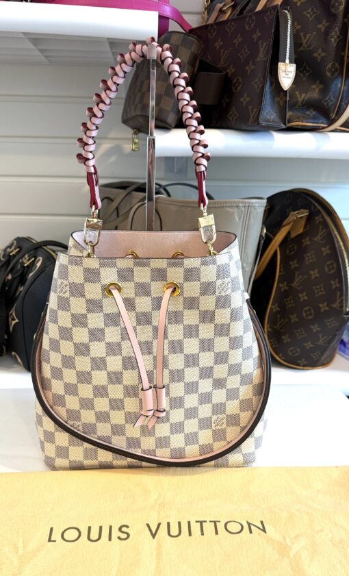 Louis Vuitton Neo Noe Azur with Rose Ballerine - Image 23