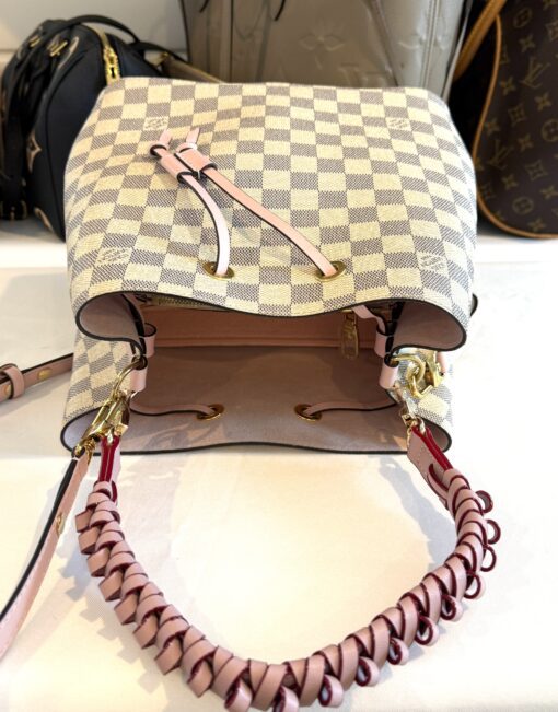 Louis Vuitton Neo Noe Azur with Rose Ballerine - Image 13