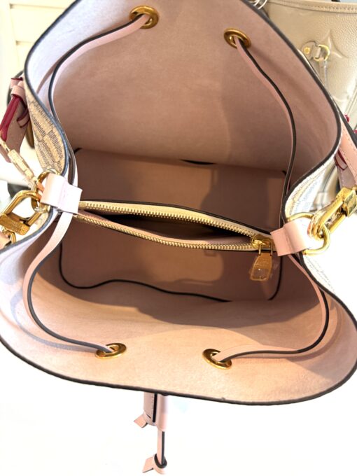 Louis Vuitton Neo Noe Azur with Rose Ballerine - Image 12