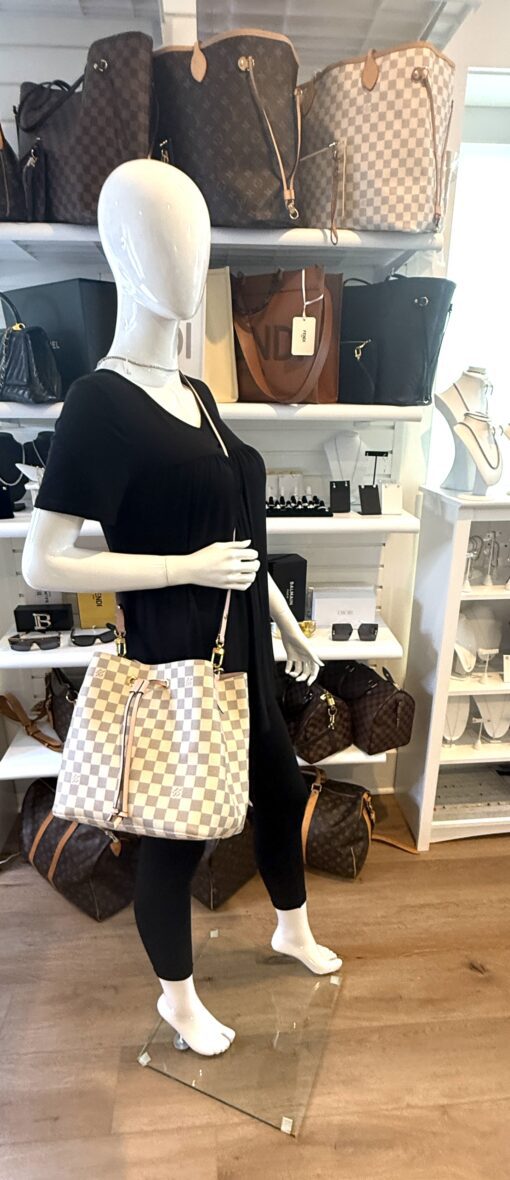 Louis Vuitton Neo Noe Azur with Rose Ballerine - Image 3