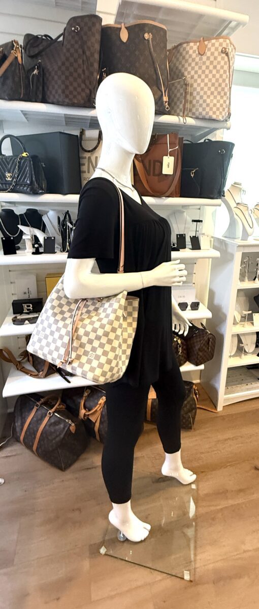 Louis Vuitton Neo Noe Azur with Rose Ballerine - Image 2