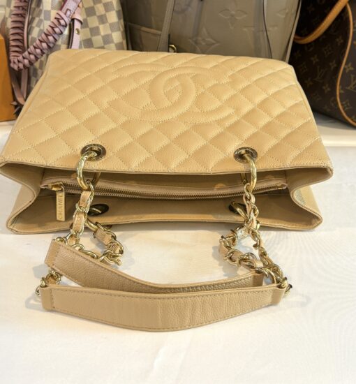 Chanel Caviar Quilted Grand Shopping Tote GST Beige Clair GHW - Image 17