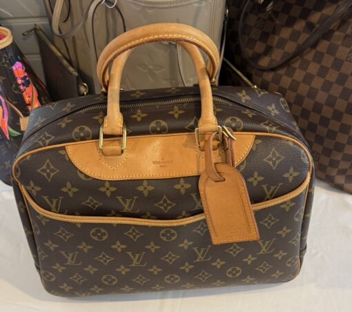Louis Vuitton Monogram Deauville Satchel - Image 17