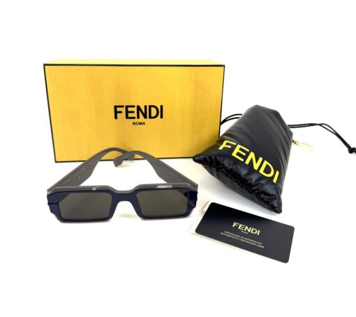 Fendi FE40073U 50E Blue and Grey Rectangular Sunnies - Image 2