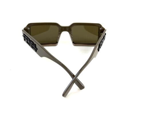 Fendi FE40073U 50E Blue and Grey Rectangular Sunnies - Image 6