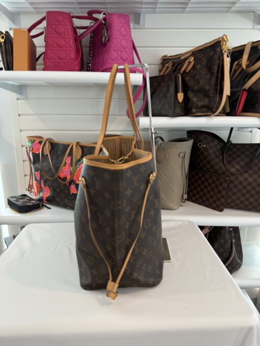 Louis Vuitton Monogram Neverfull GM Tan Interior - Image 7