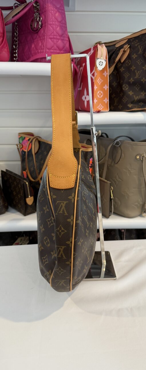Louis Vuitton Monogram Croissant GM Shoulder Bag - Image 5