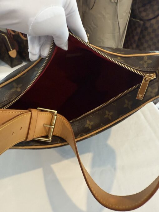 Louis Vuitton Monogram Croissant GM Shoulder Bag - Image 11
