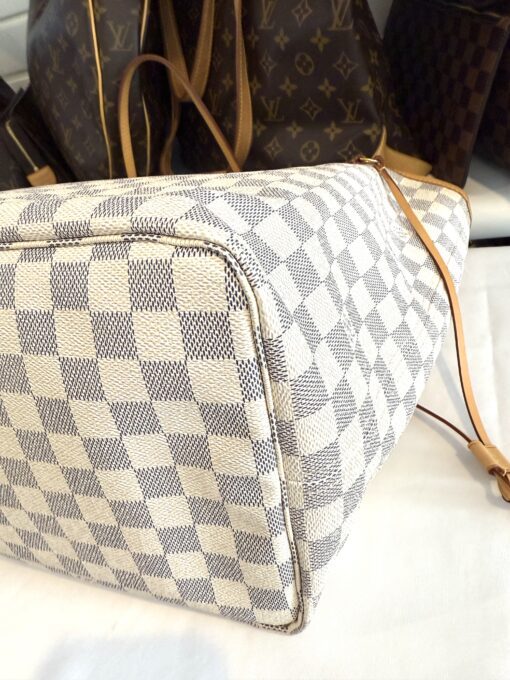 Louis Vuitton Neverfull GM Azur Tote with Pouch Set - Image 10