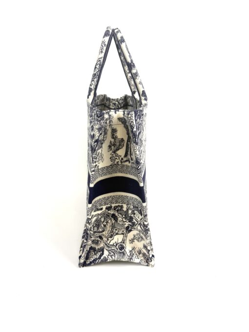 Christian Dior Canvas Embroidered Large Dioriviera Toile De Jouy Book Tote Blue - Image 9