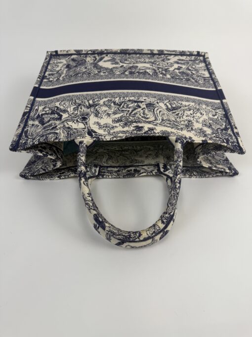 Christian Dior Canvas Embroidered Large Dioriviera Toile De Jouy Book Tote Blue - Image 15