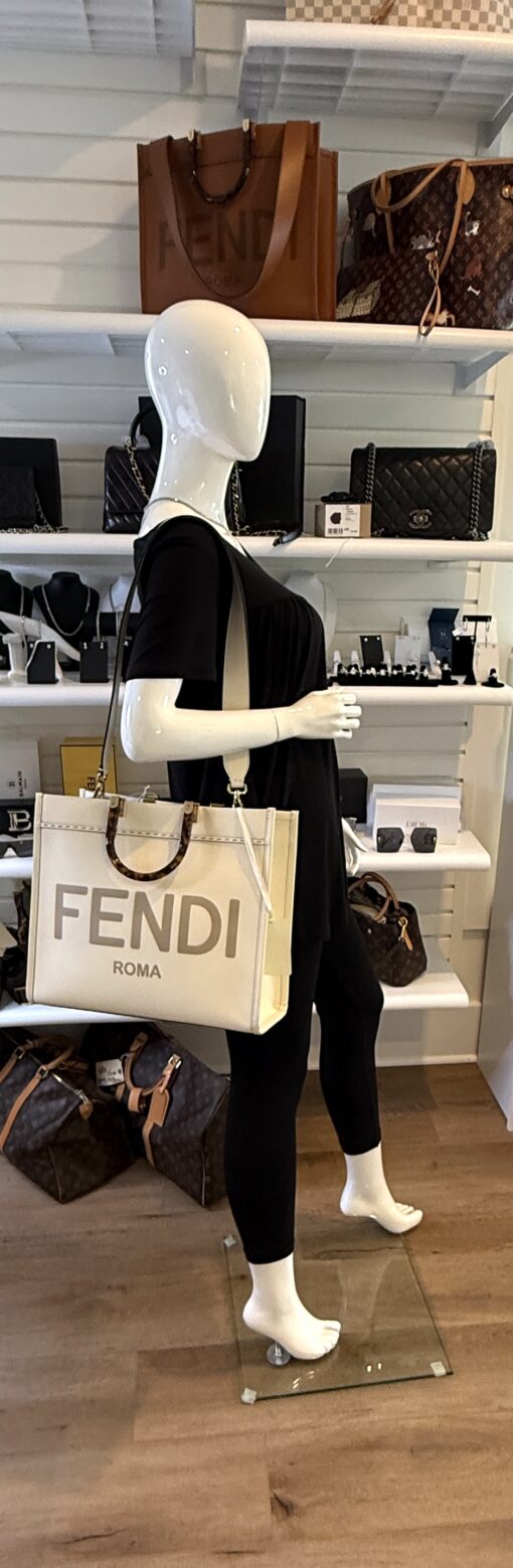 Fendi Medium Cream Sunshine Tote Shopper - Image 2