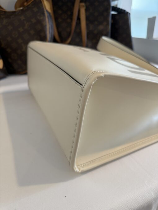 Fendi Medium Cream Sunshine Tote Shopper - Image 16