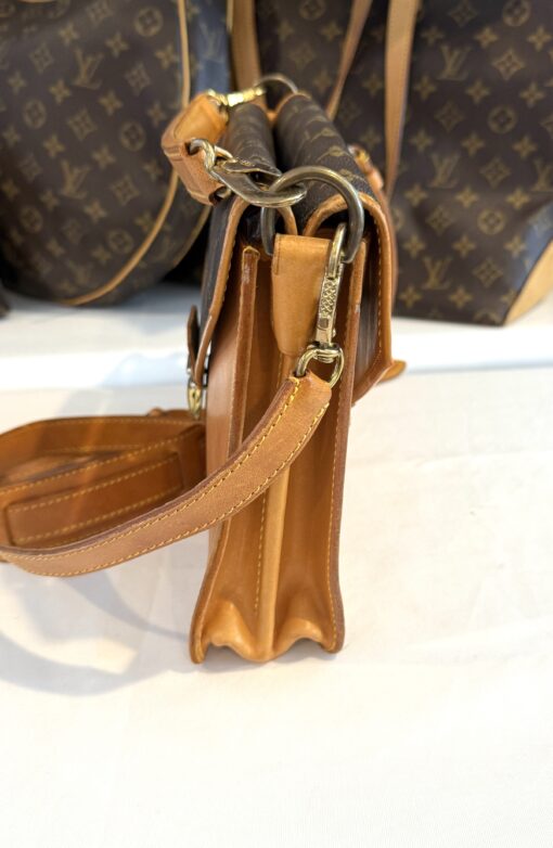 Louis Vuitton Vintage Monogram Sac Biface - Image 6