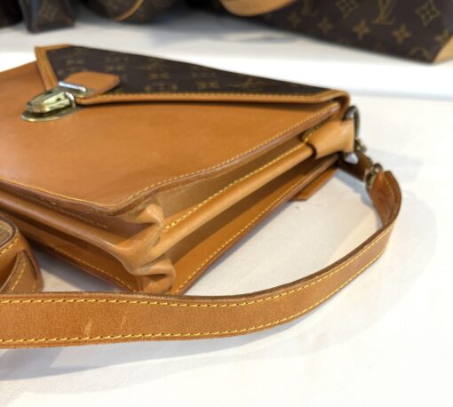 Louis Vuitton Vintage Monogram Sac Biface - Image 12