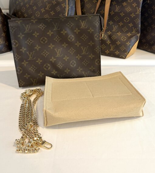 Louis Vuitton Vintage Monogram Canvas Toiletry Pouch 26 - Image 6